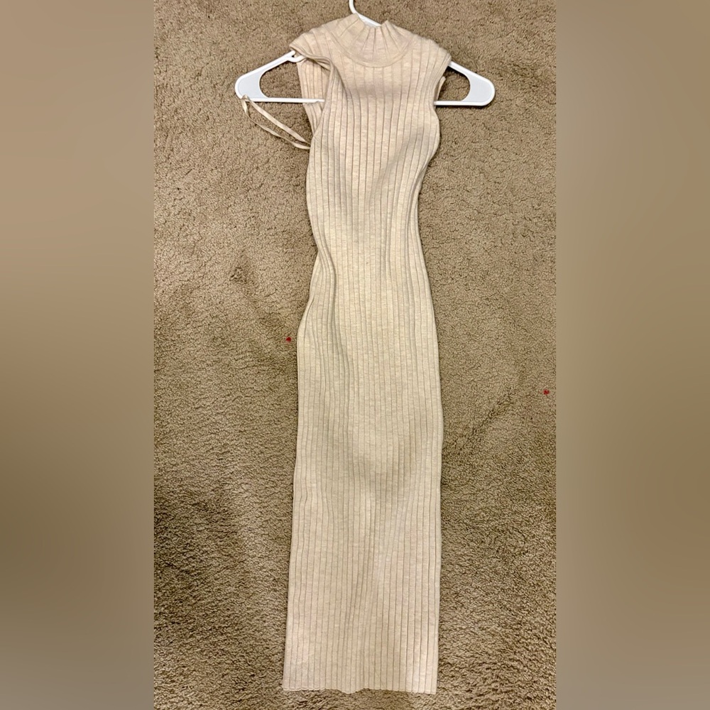 Banana Republic Factory Ribbed Dress in Cream